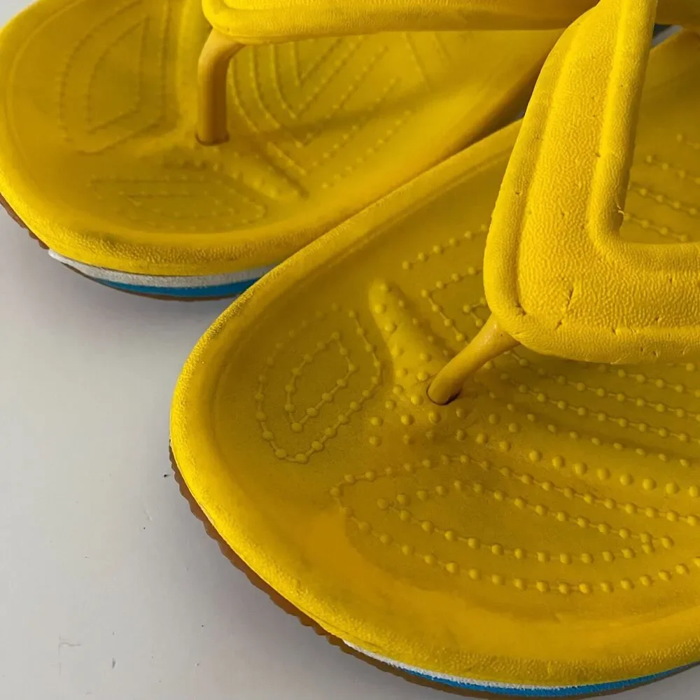 Crocs Retro Wedge Flip Flop‎ Thong Sandal Yellow/Blue W 8/M 6 Unisex